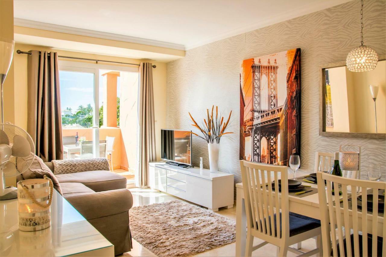 Free One Bedroom Retreat In Elviria Marbella Exterior photo